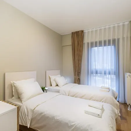 Urban Oasis 16th Floor Penthouse, Center, Free Private Parking Daire *