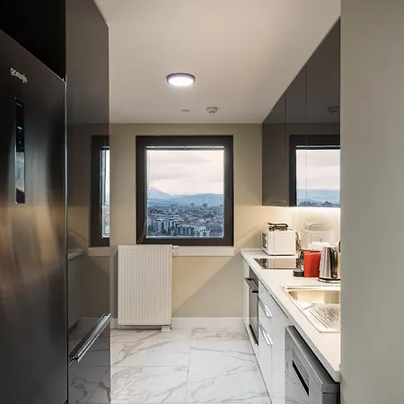 Апартаменты Urban Oasis 16th Floor Penthouse, Center, Free Private Parking *