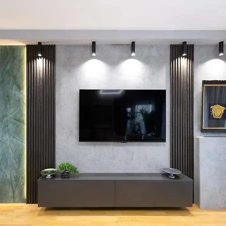 Urban Oasis 16th Floor Penthouse, Center, Free Private Parking Апартаменты Скопье