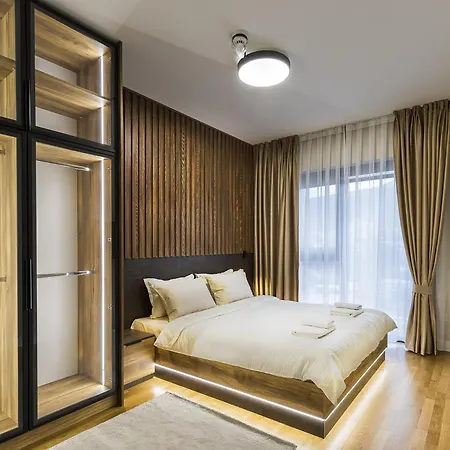 Urban Oasis 16th Floor Penthouse, Center, Free Private Parking Скопье