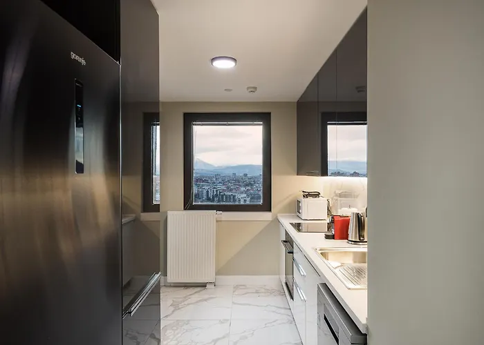 Apartment Urban Oasis 16th Floor Penthouse, Center, Free Private Parking *